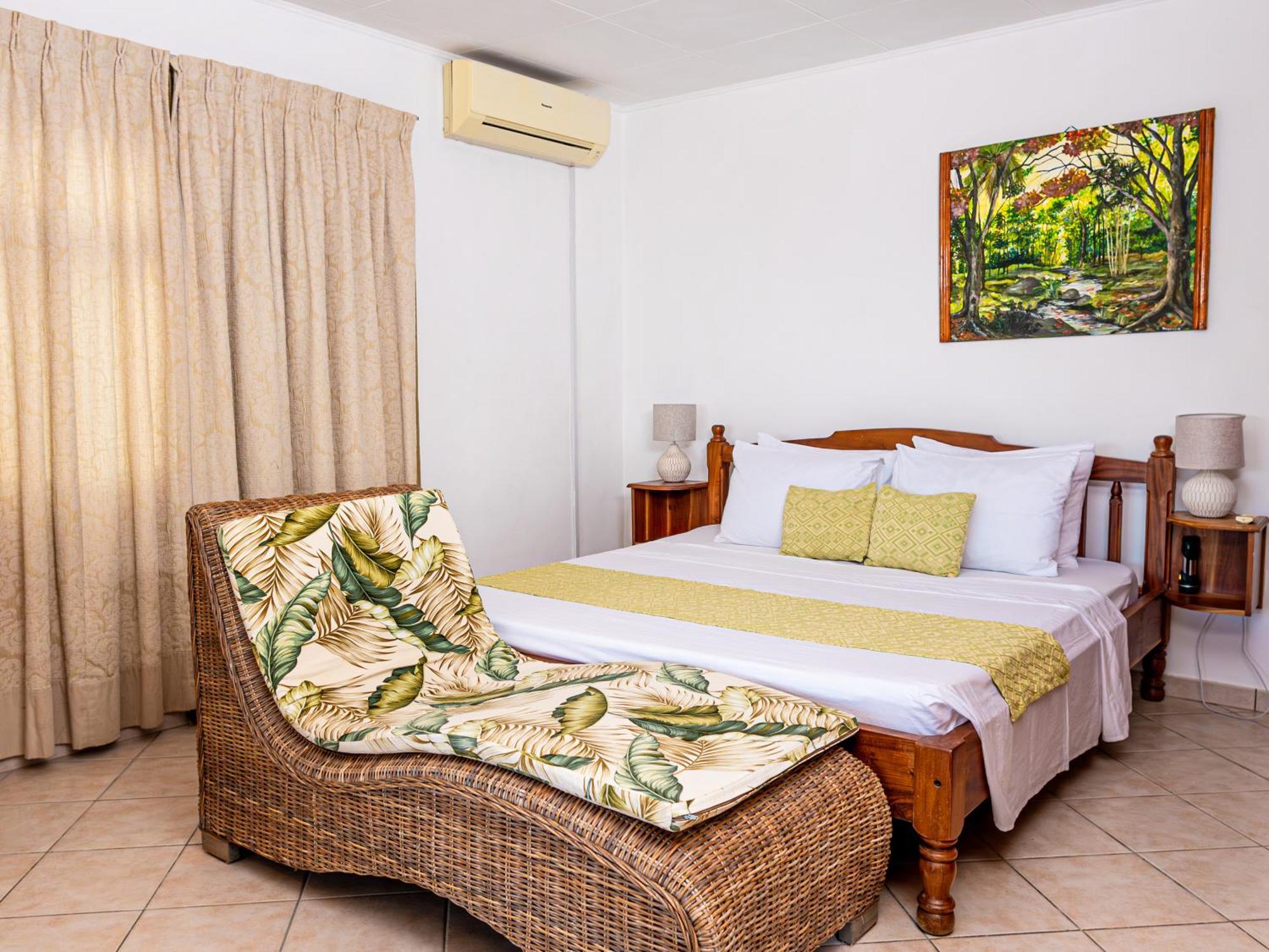 Bottle Palm Villa Victoria Extérieur photo