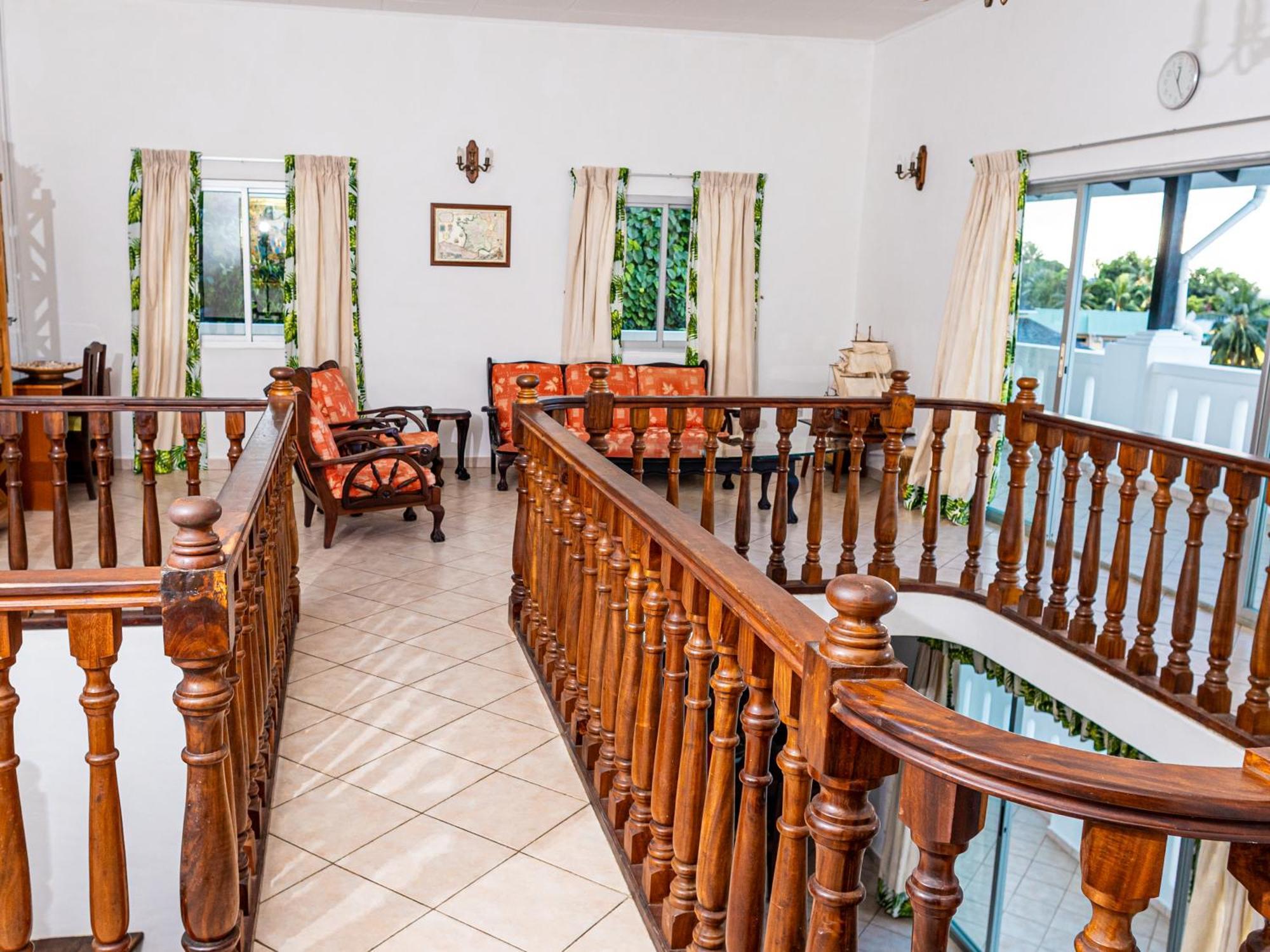 Bottle Palm Villa Victoria Extérieur photo