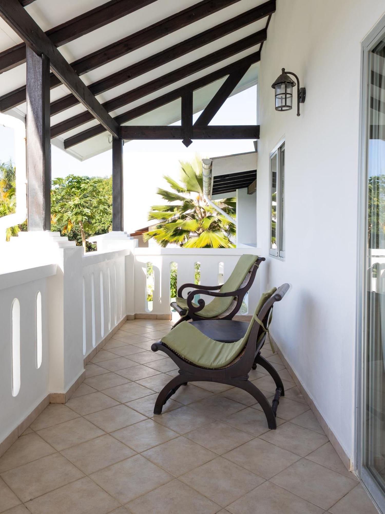 Bottle Palm Villa Victoria Extérieur photo